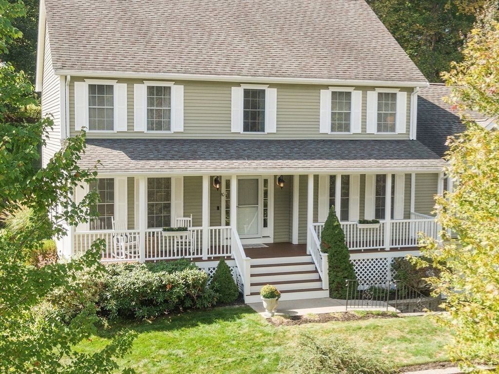 Exterior, Facade, Cape Cod