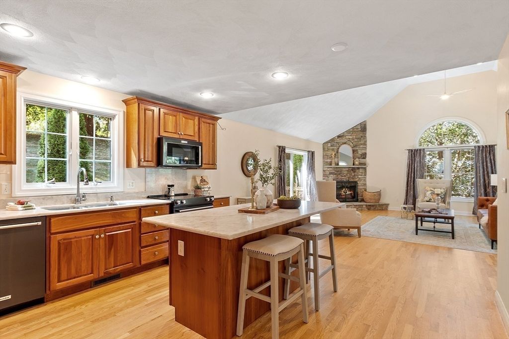 Fireplace, Interior, Kitchen, Living room, Pendant Lights, Recessed Lighting, Stone Walls, Wood Texture Flooring