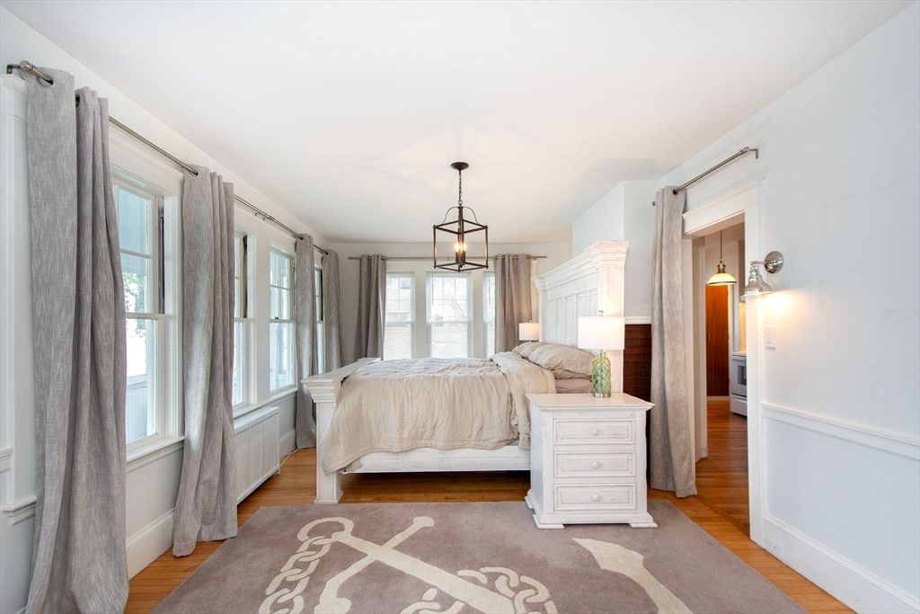 Bedroom, Interior, Pendant Lights, Wood Texture Flooring