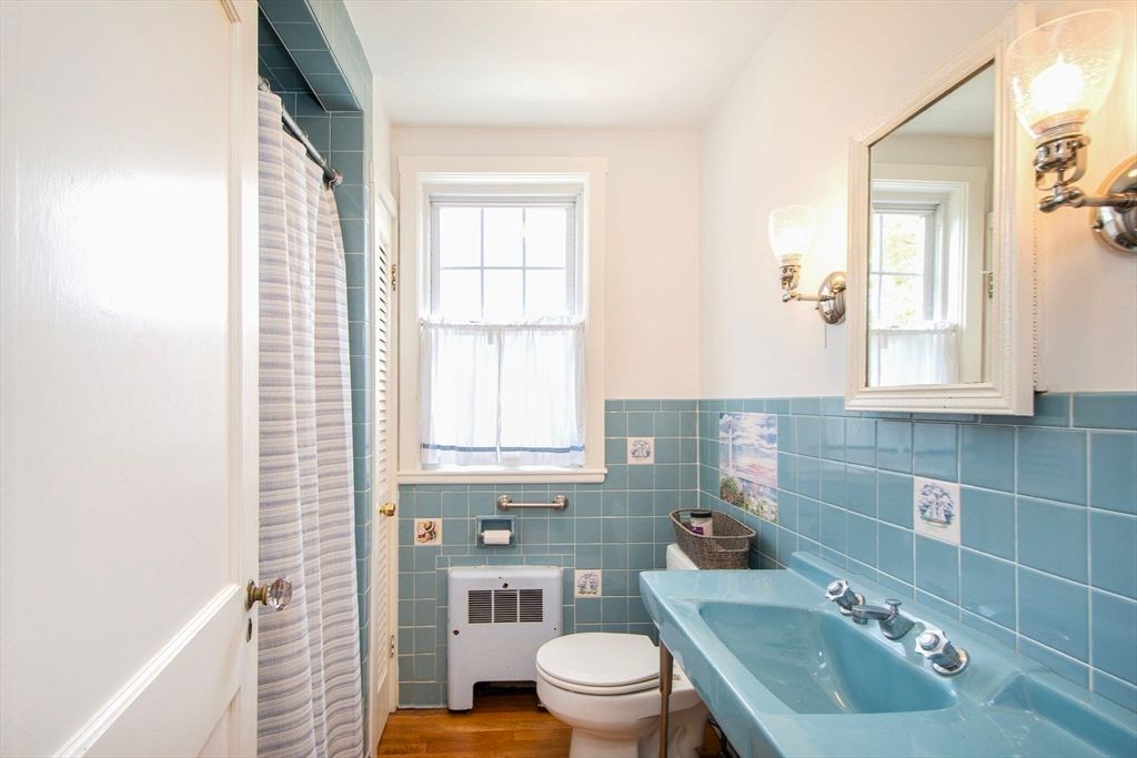 Bathroom, Interior, Wood Texture Flooring