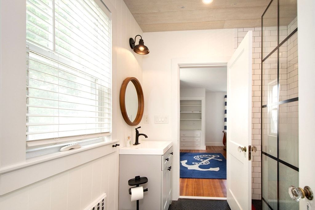 Bathroom, Interior, Recessed Lighting, Wood Texture Flooring