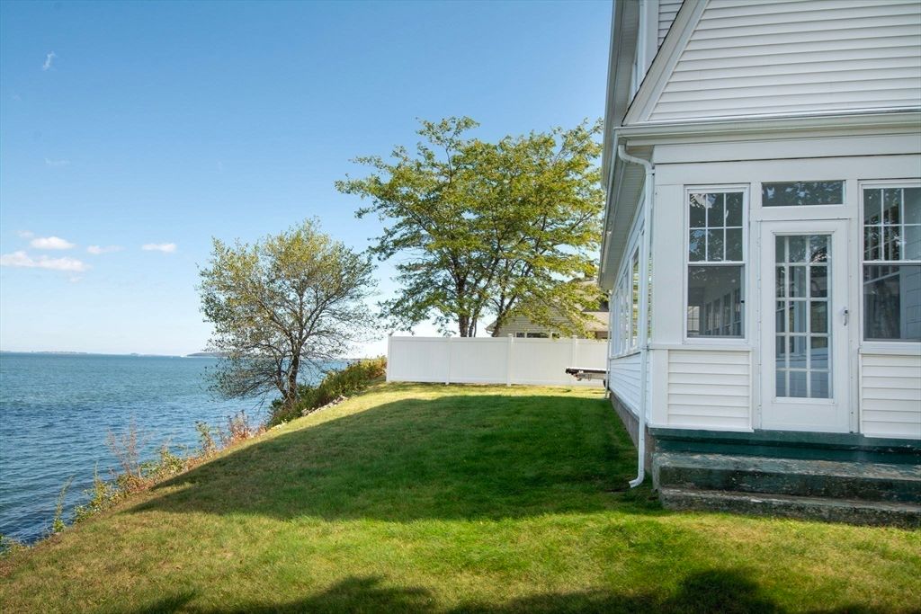 Backyard, Exterior, Water