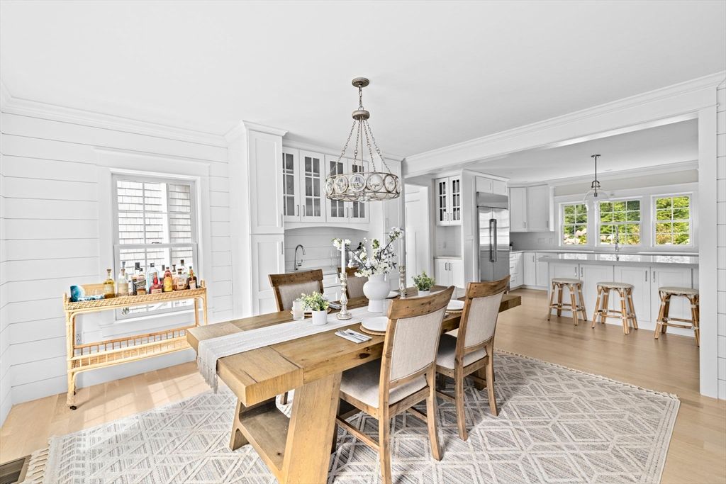 Dining room, Interior, Kitchen, Pendant Lights, Wood Texture Flooring