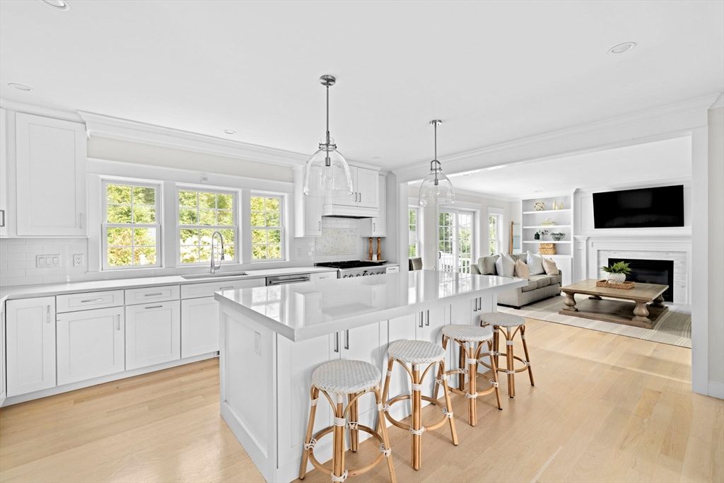 Fireplace, Interior, Kitchen, Living room, Pendant Lights, Recessed Lighting, Wood Texture Flooring