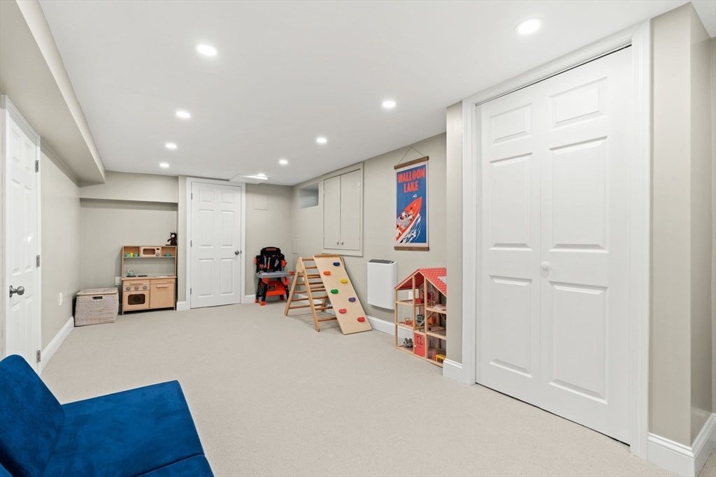 Interior, Recessed Lighting