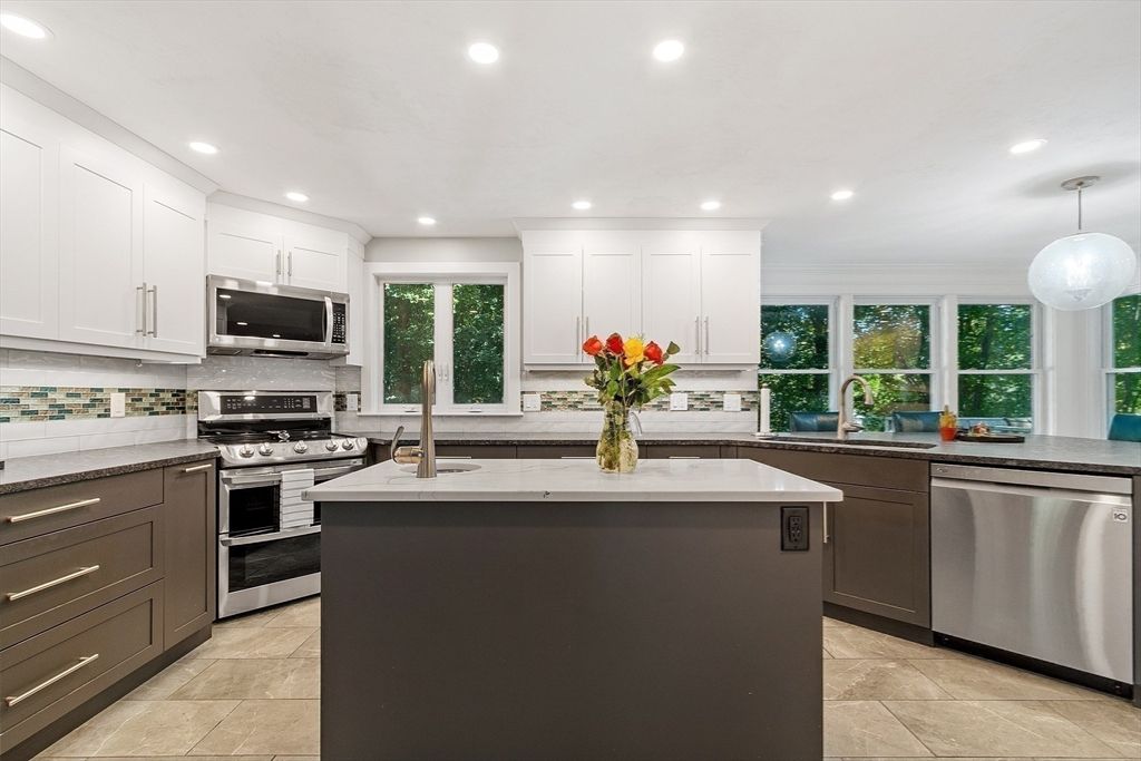 Interior, Kitchen, Pendant Lights, Recessed Lighting, Stainless Steel Appliances
