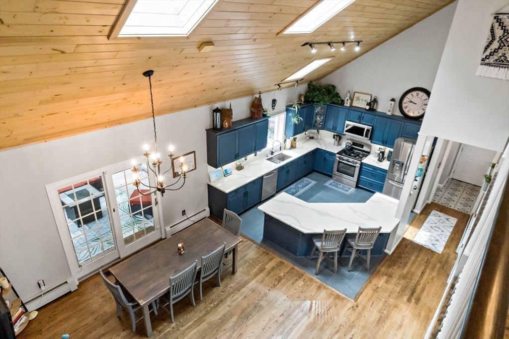 Chandelier, Dining room, Interior, Kitchen, Pendant Lights, Wooden Ceilings, Wood Texture Flooring