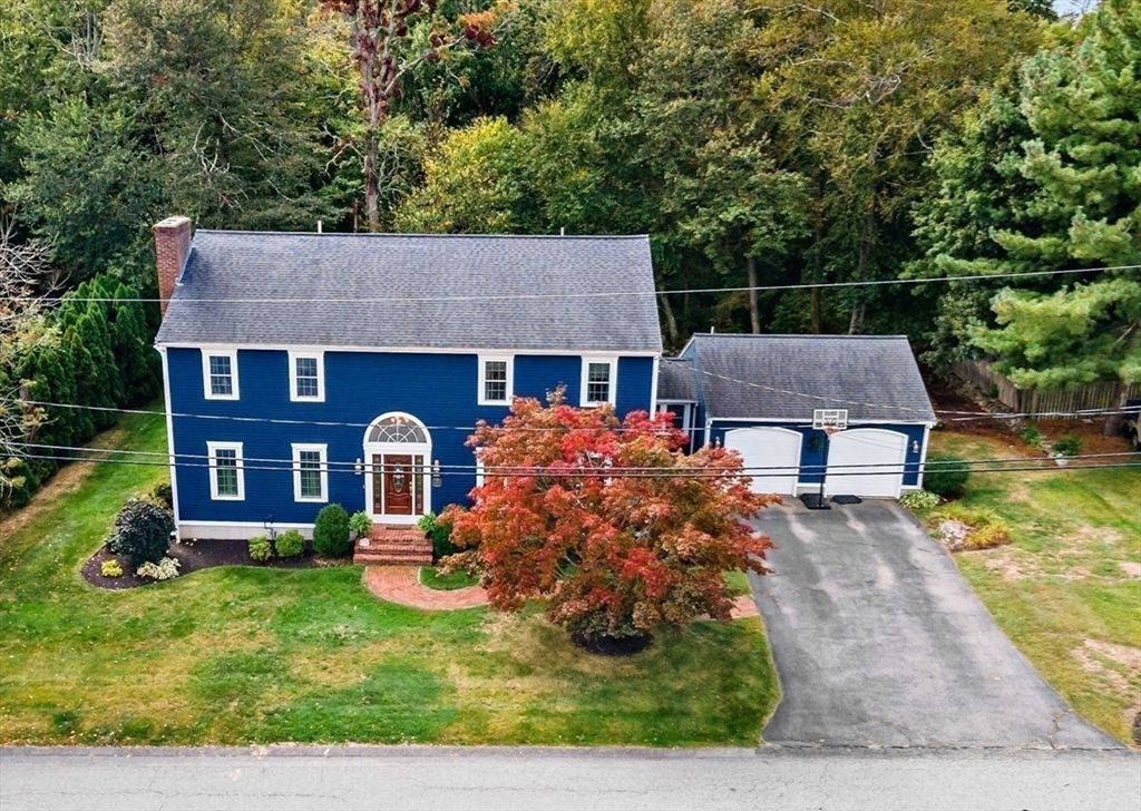 Exterior, Facade, Cape Cod