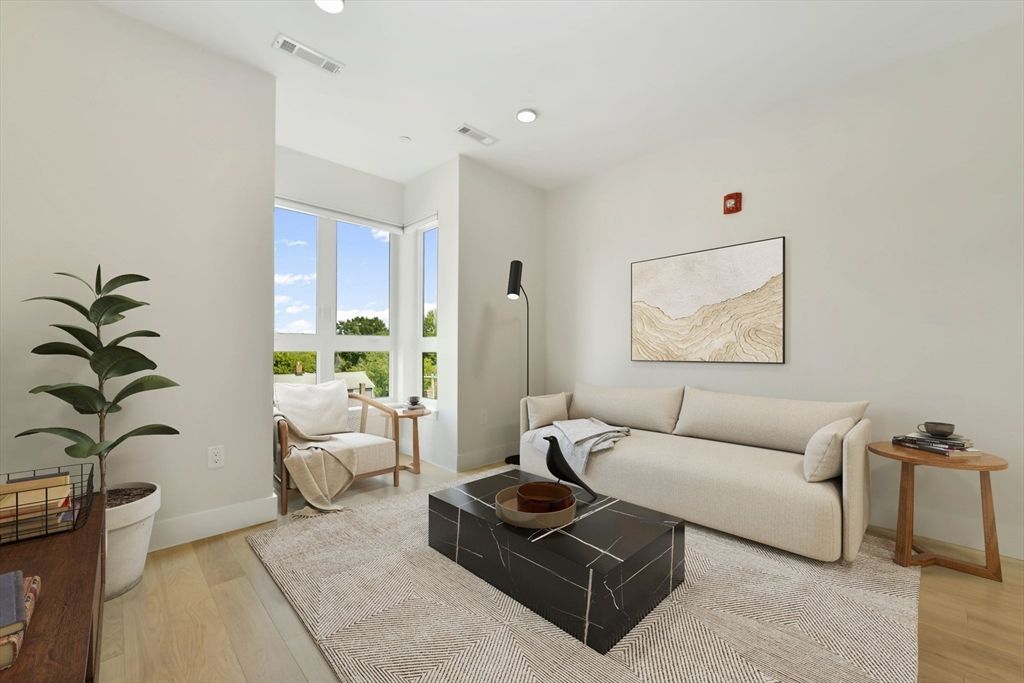 Interior, Living room, Recessed Lighting, Wood Texture Flooring