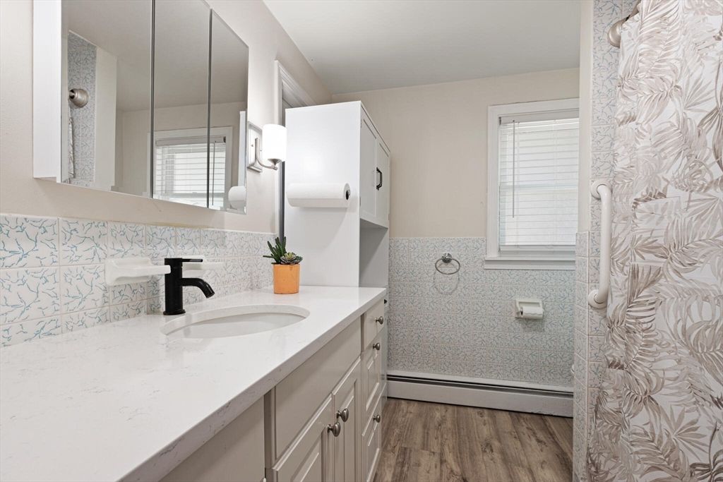 Bathroom, Interior, Wood Texture Flooring