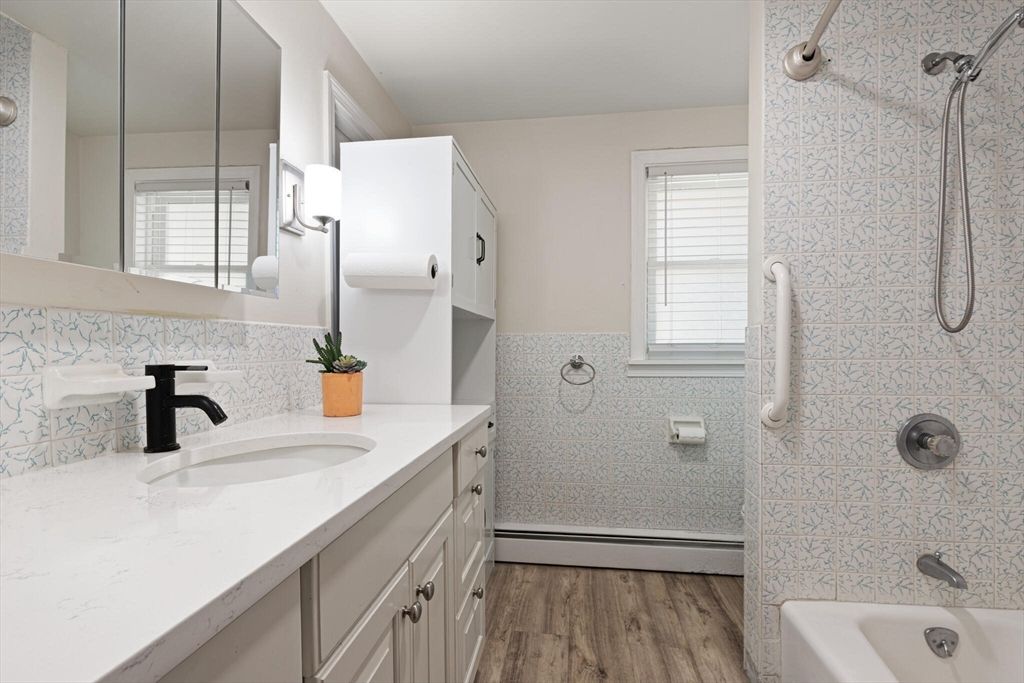 Bathroom, Dual Sink Vanities, Interior, Wood Texture Flooring