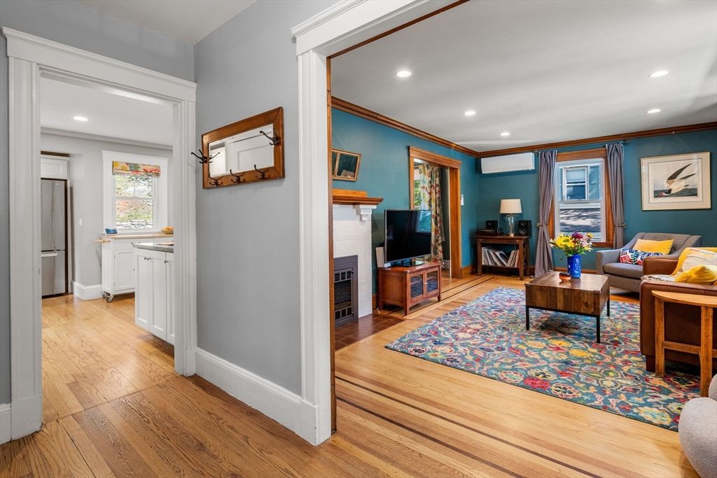 Fireplace, Interior, Living room, Recessed Lighting, Wood Texture Flooring