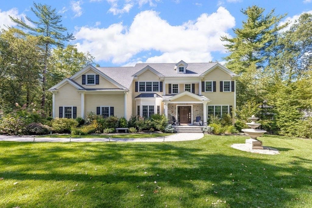 Backyard, Exterior, Facade, Farmhouse