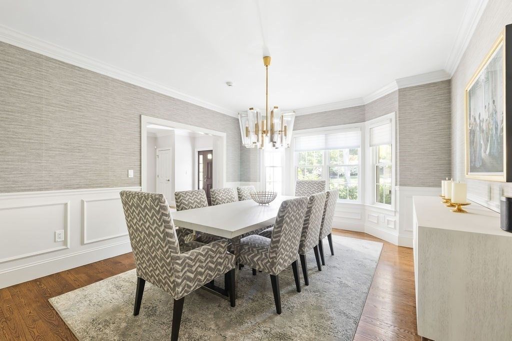 Chandelier, Dining room, Interior, Wood Texture Flooring