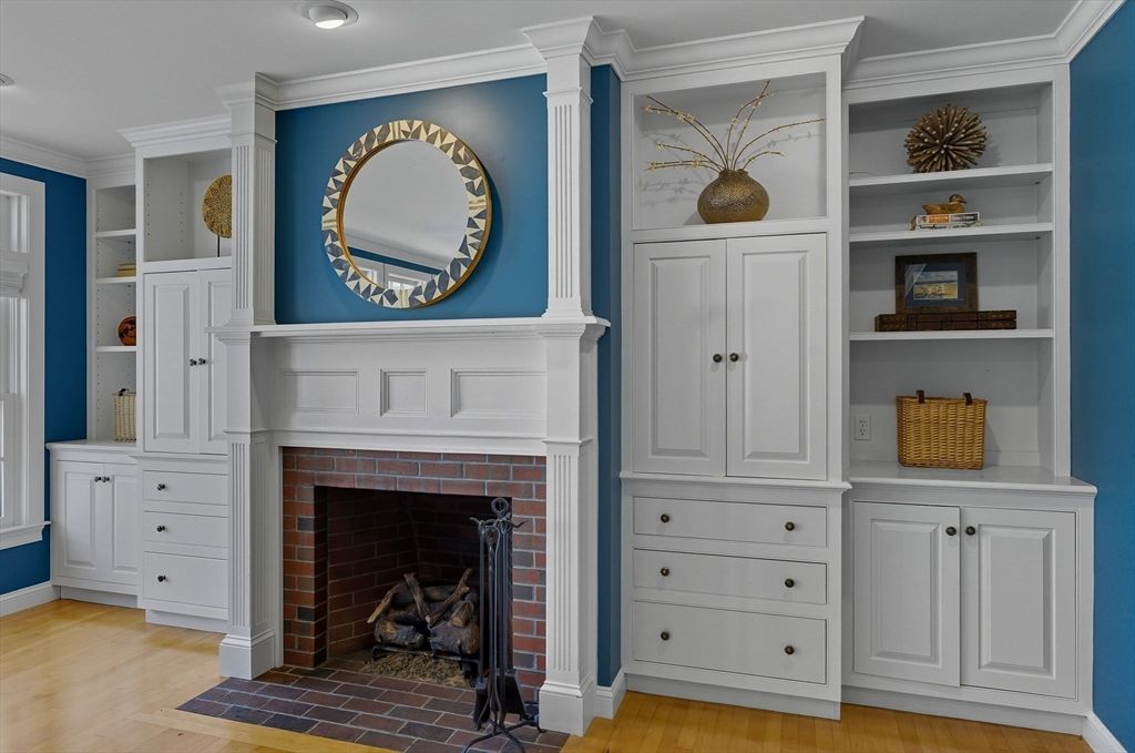 Fireplace, Interior, Recessed Lighting, Wood Texture Flooring