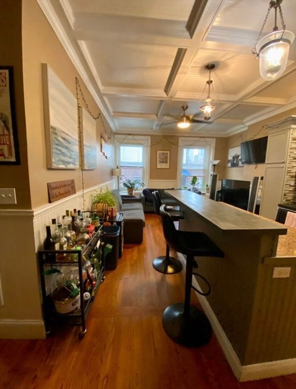 Interior, Kitchen, Living room, Pendant Lights, Wood Texture Flooring