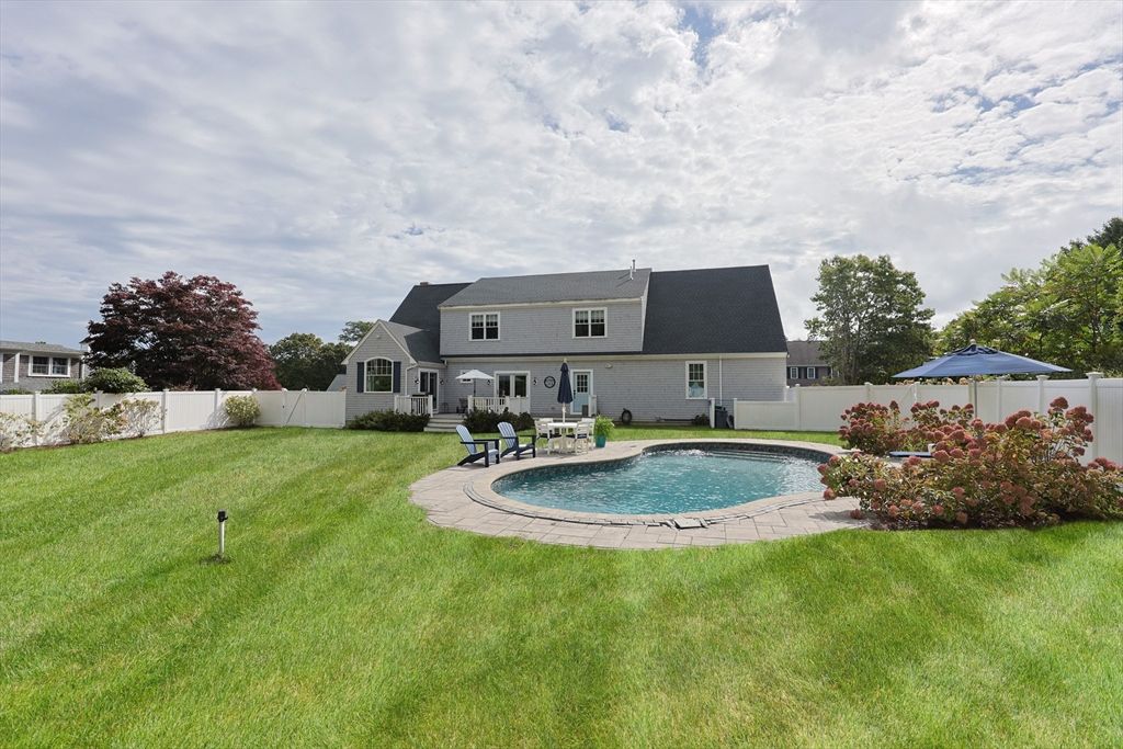 Backyard, Exterior, Pool