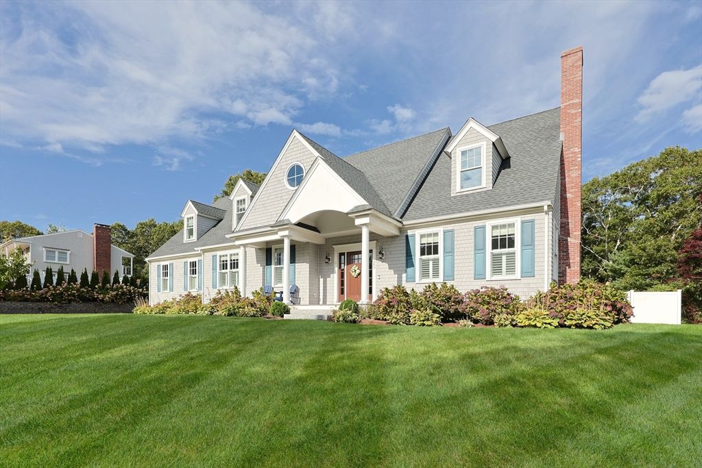 Exterior, Facade, Cape Cod
