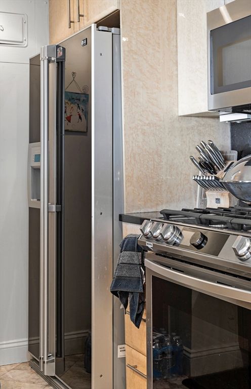 Interior, Kitchen, Stainless Steel Appliances