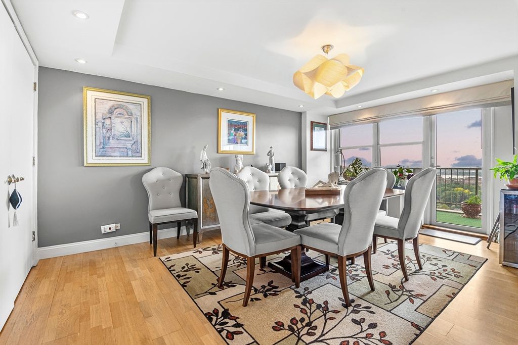 Dining room, Interior, Recessed Lighting, Wood Texture Flooring