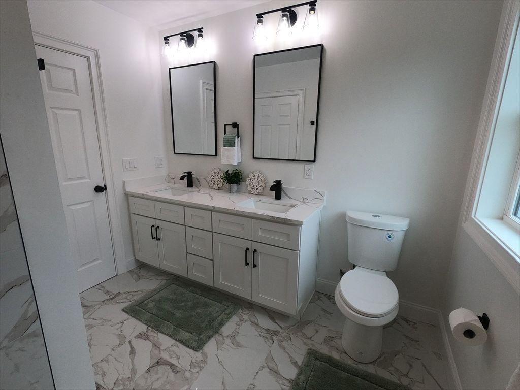 Bathroom, Dual Sink Vanities, Interior, Marble