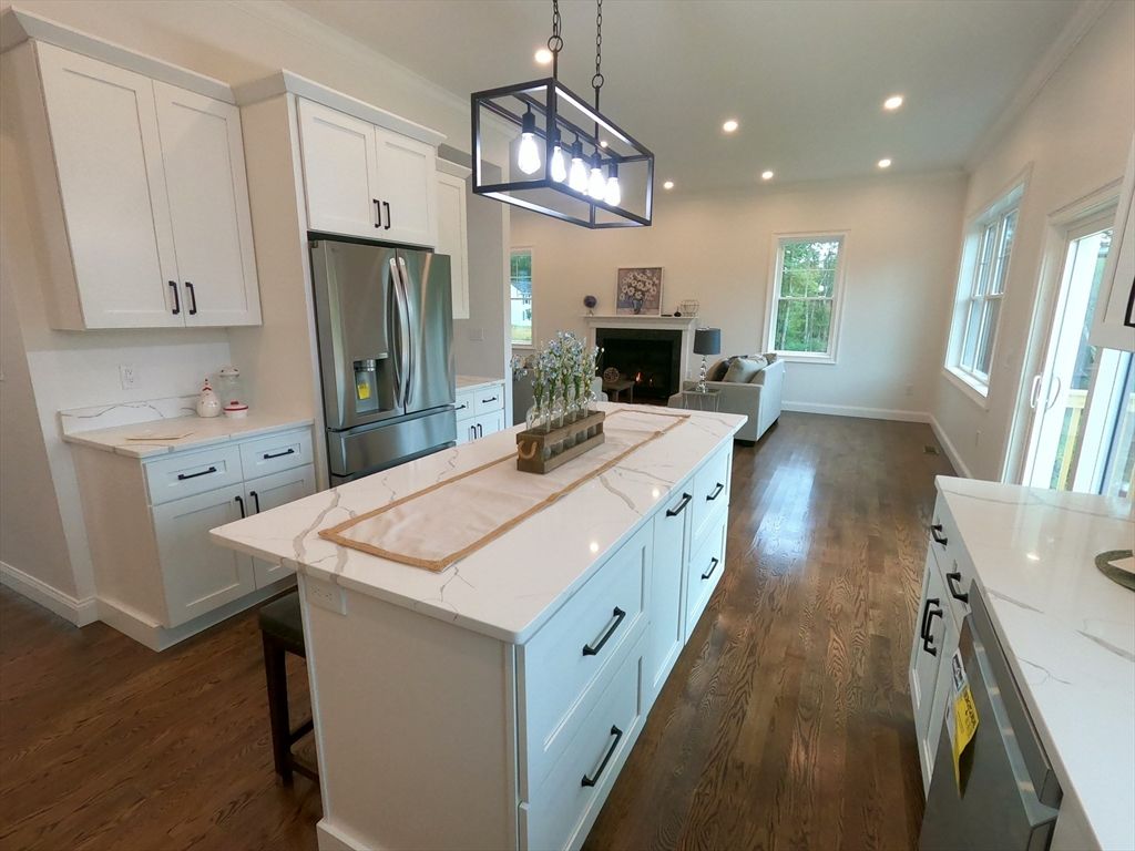 Fireplace, Interior, Kitchen, Pendant Lights, Recessed Lighting, Wood Texture Flooring