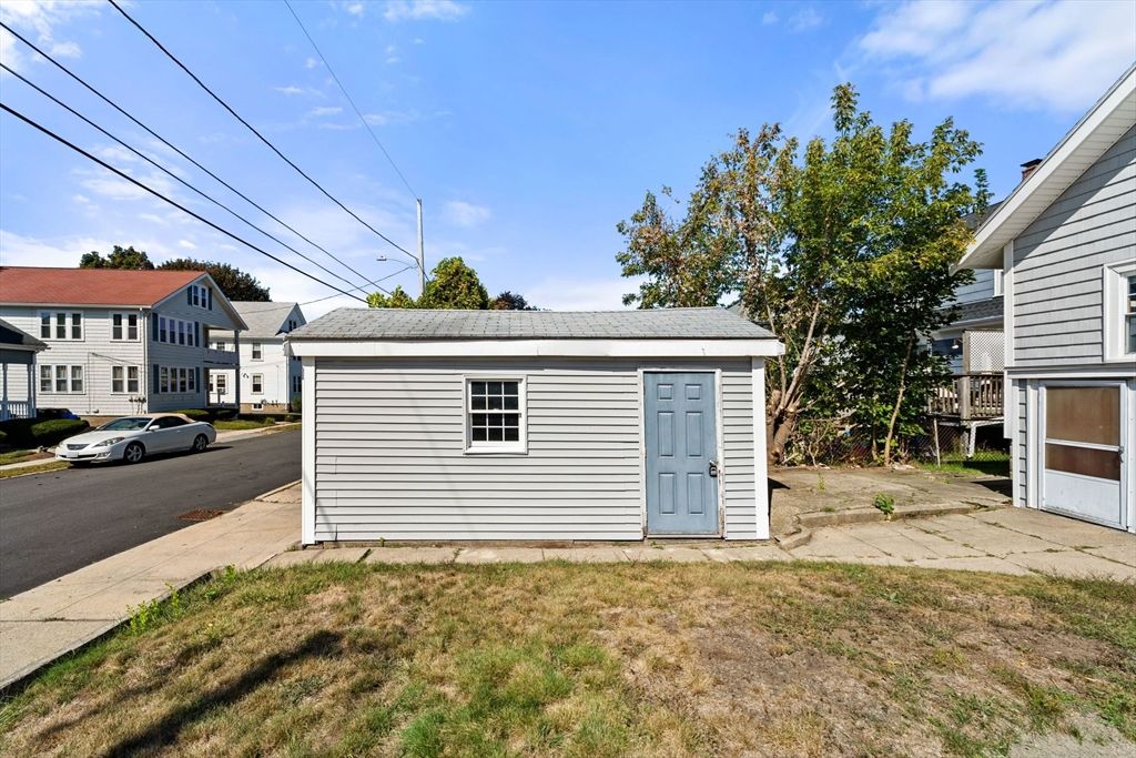 Backyard, Detached Garage, Exterior