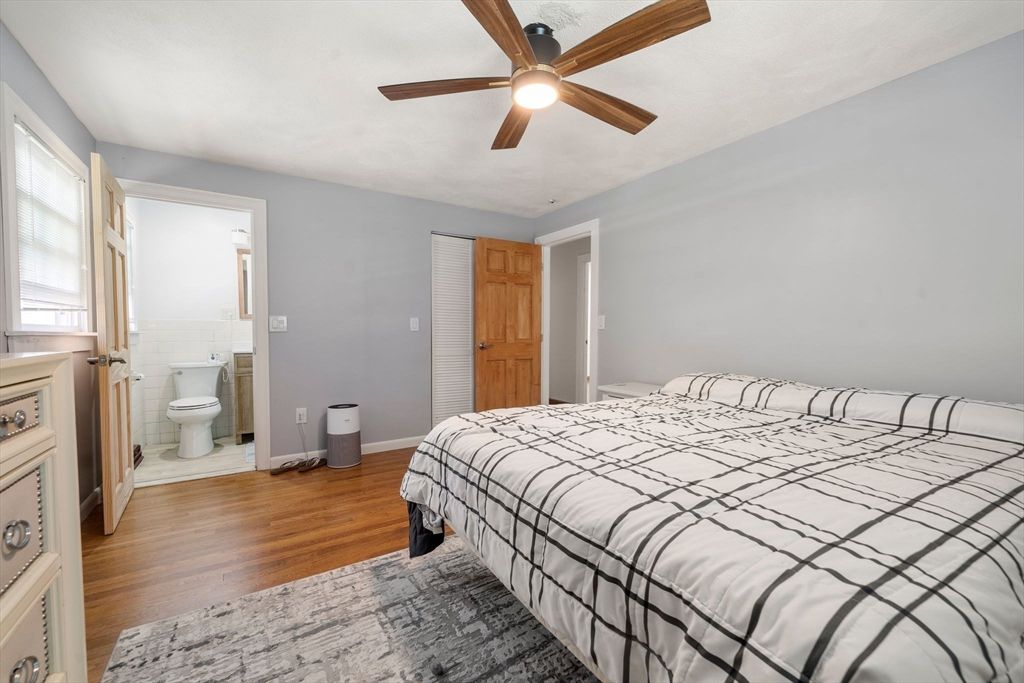 Bathroom, Bedroom, Interior, Wood Texture Flooring