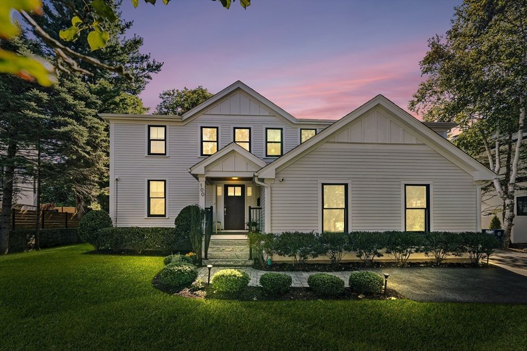 Backyard, Exterior, Facade, Farmhouse