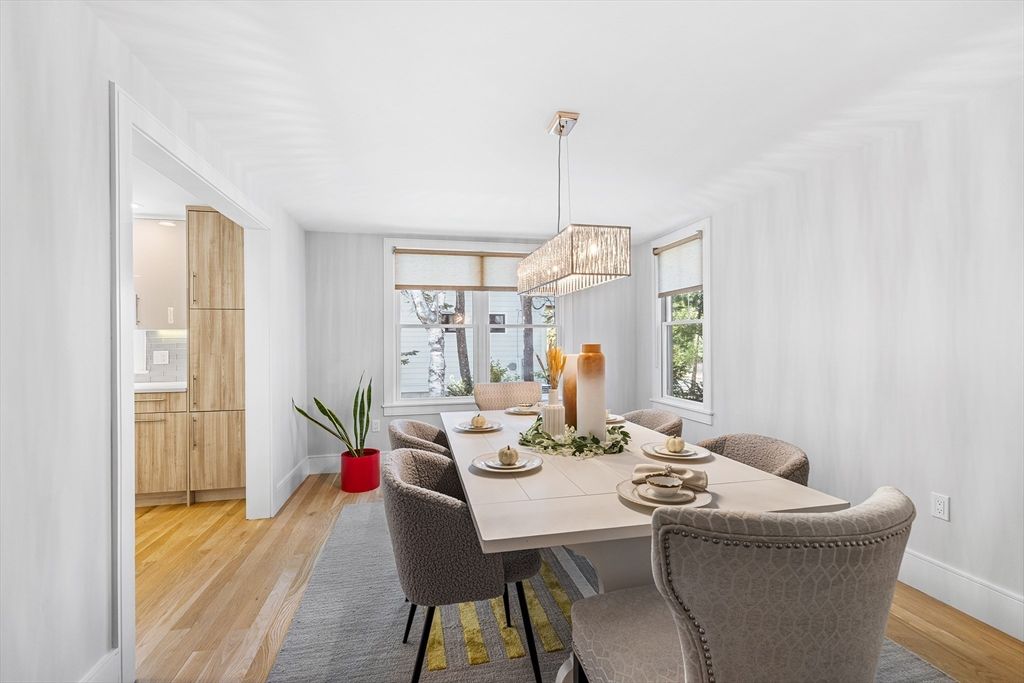 Chandelier, Dining room, Interior, Pendant Lights, Wood Texture Flooring