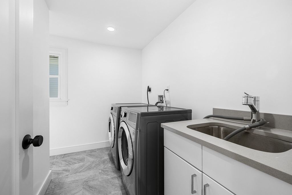 Interior, Recessed Lighting, Washer