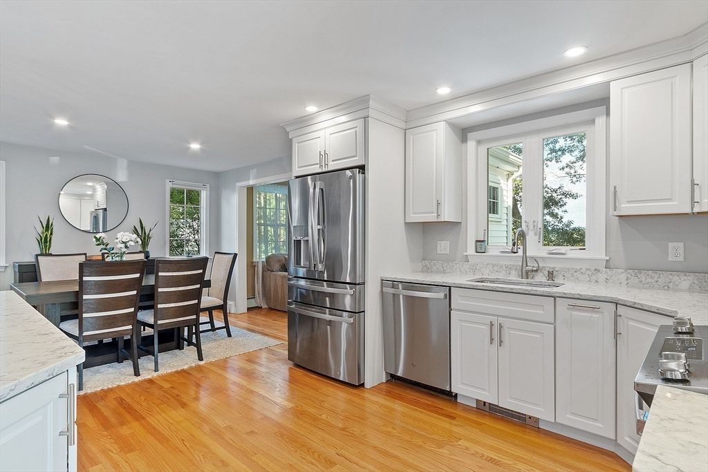 Dining room, Interior, Kitchen, Recessed Lighting, Stainless Steel Appliances, Wood Texture Flooring