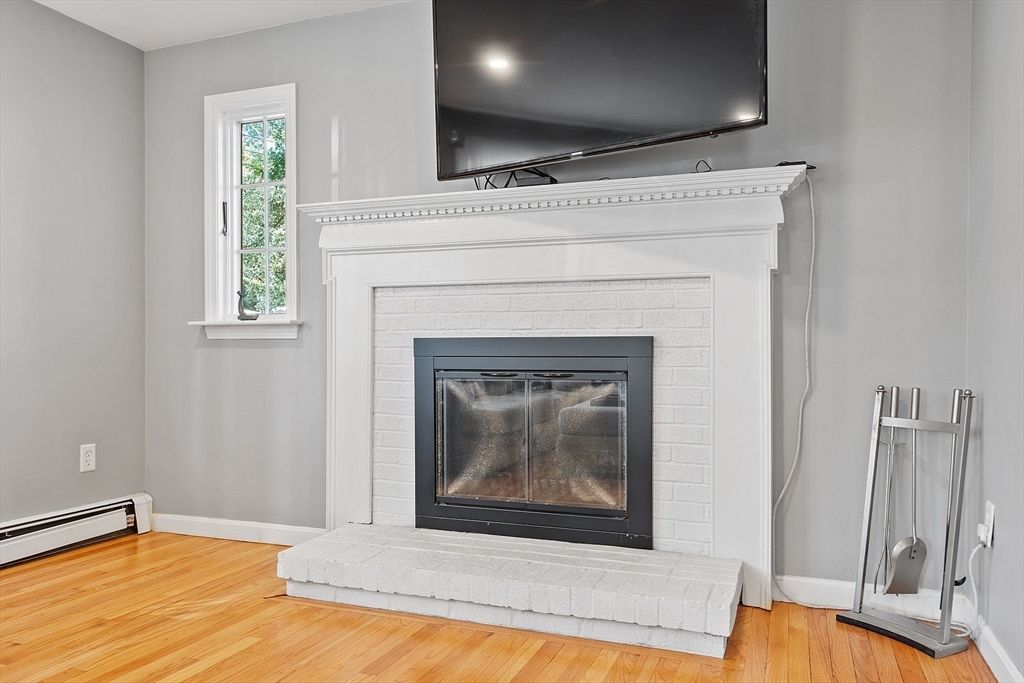 Fireplace, Interior, Recessed Lighting, Wood Texture Flooring