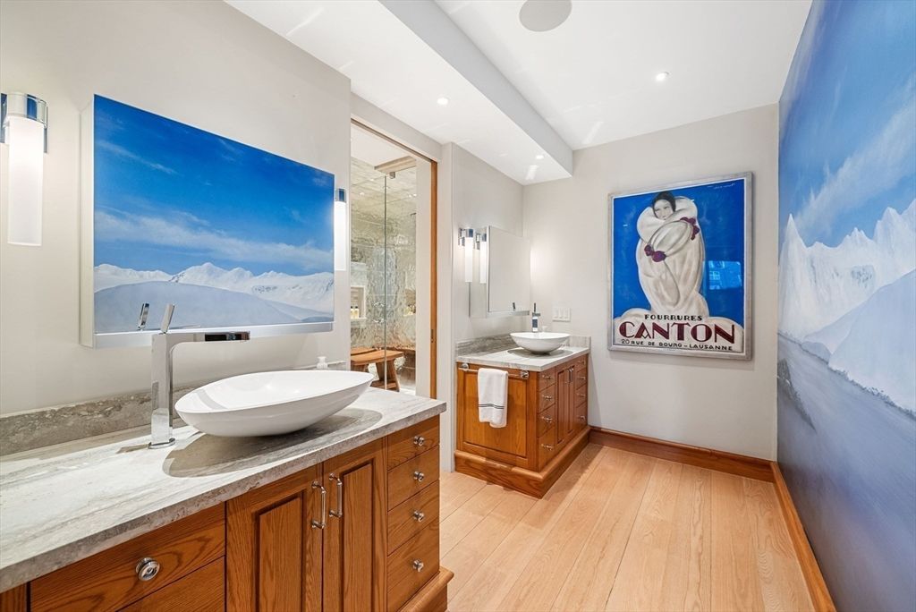 Bathroom, Interior, Recessed Lighting, Wood Texture Flooring