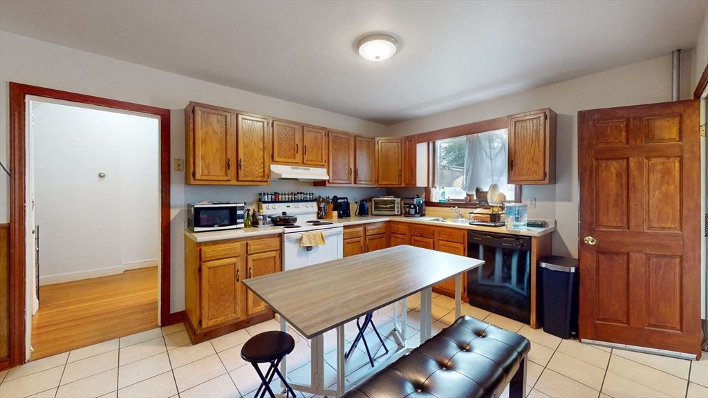 Interior, Kitchen, Wood Texture Flooring