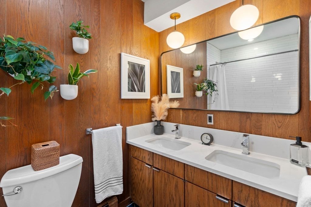 Bathroom, Dual Sink Vanities, Interior, Pendant Lights, Wooden Walls