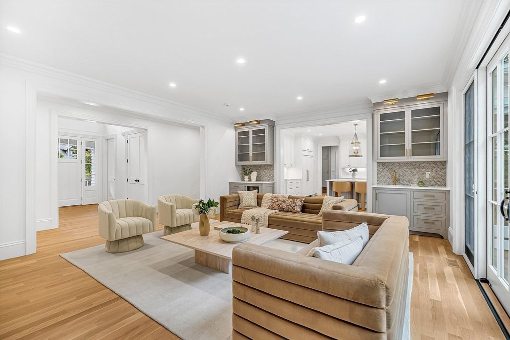 Interior, Kitchen, Living room, Pendant Lights, Recessed Lighting, Wood Texture Flooring