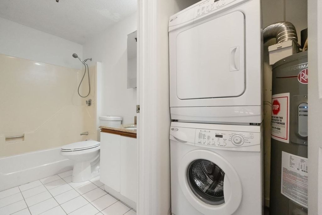 Bathroom, Interior, Utility Closets, Washer