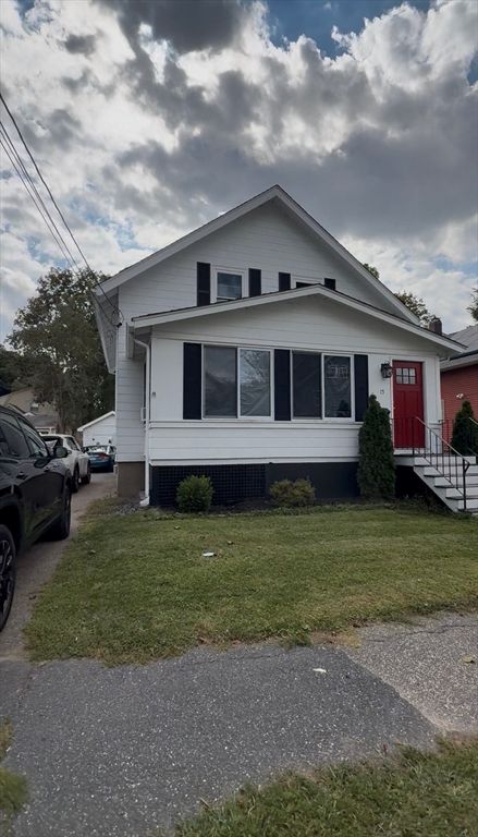 Exterior, Facade, American Craftsman