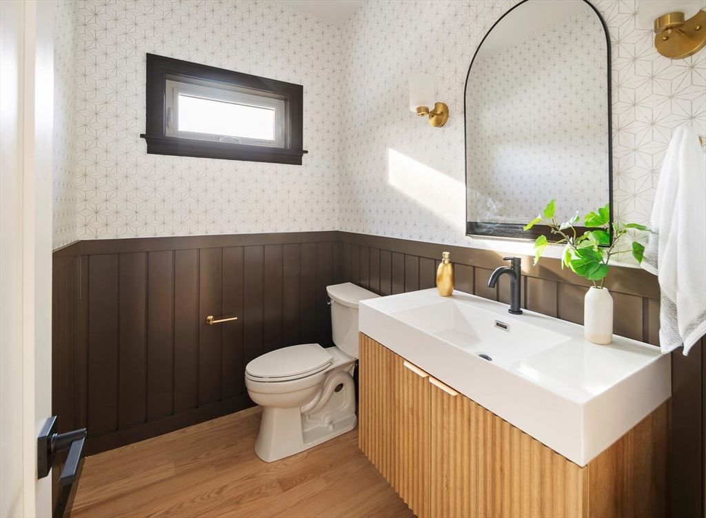 Bathroom, Interior, Wood Texture Flooring