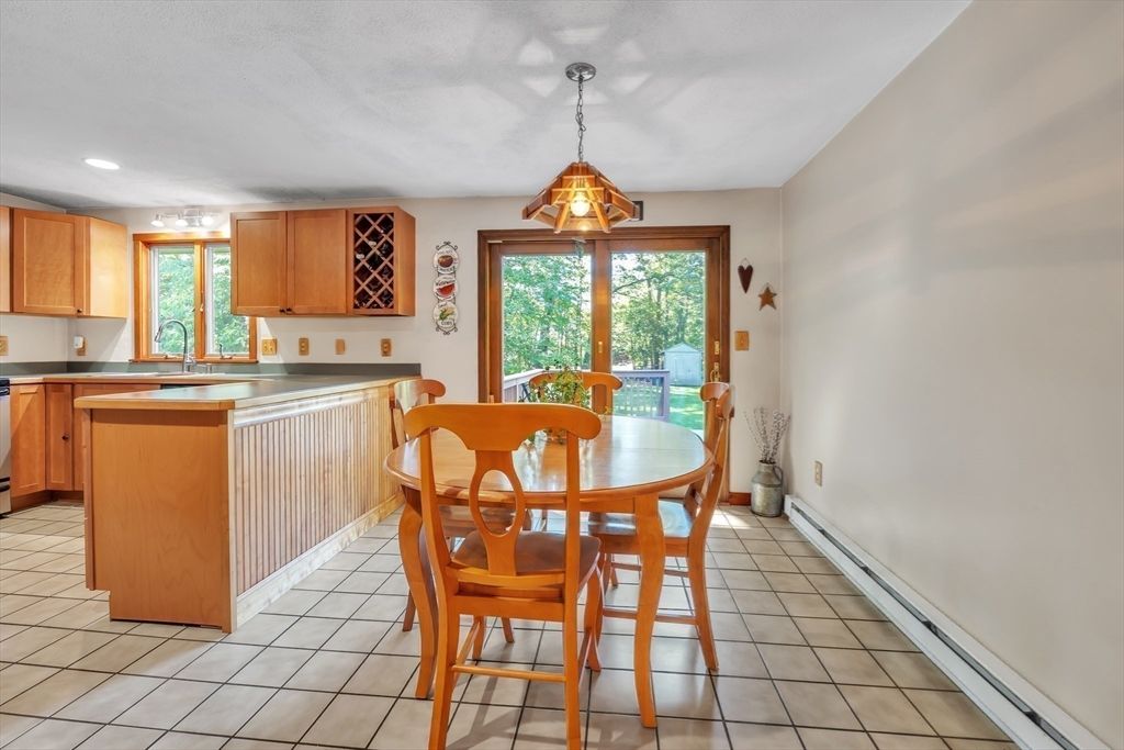 Dining room, Interior, Kitchen, Pendant Lights, Recessed Lighting