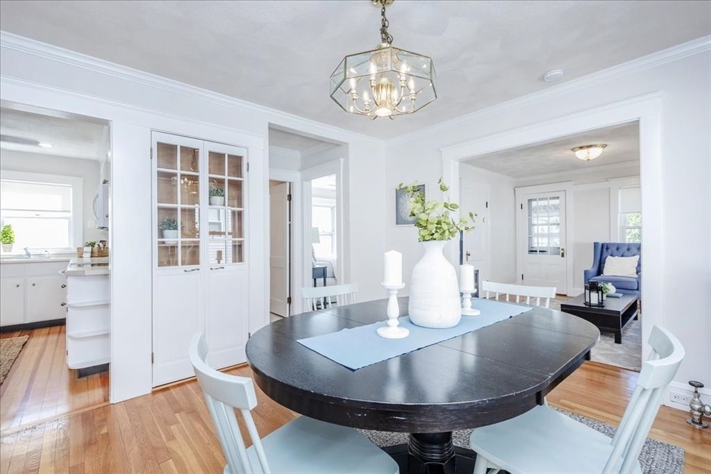 Dining room, Interior, Pendant Lights, Wood Texture Flooring