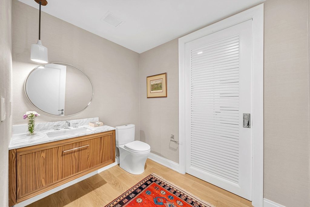 Bathroom, Interior, Pendant Lights, Wood Texture Flooring