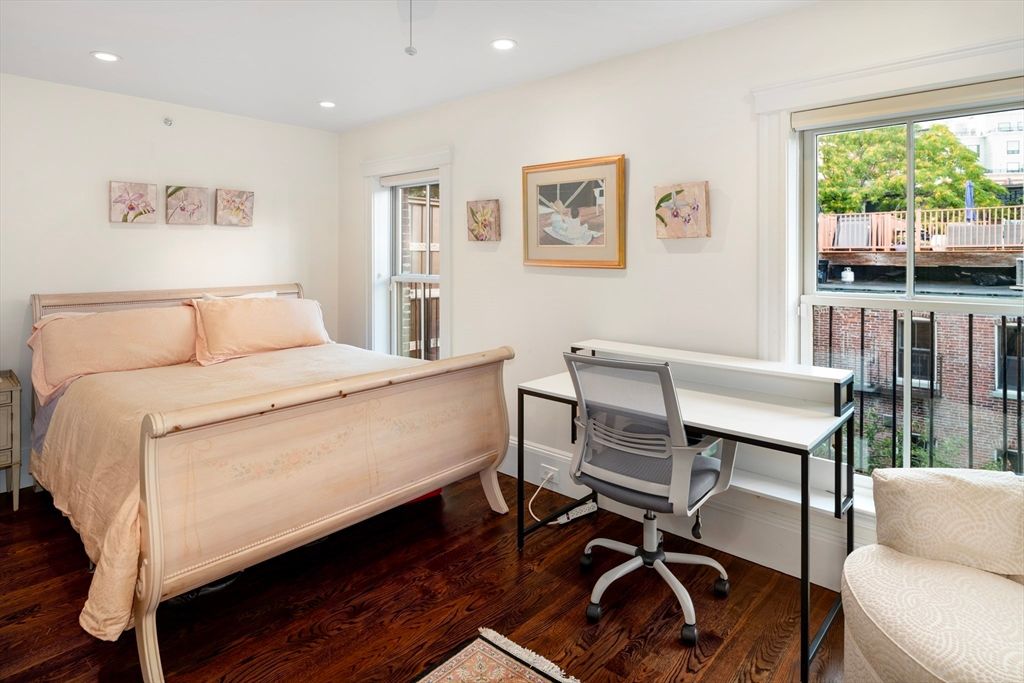 Bedroom, Home Office, Interior, Recessed Lighting, Wood Texture Flooring