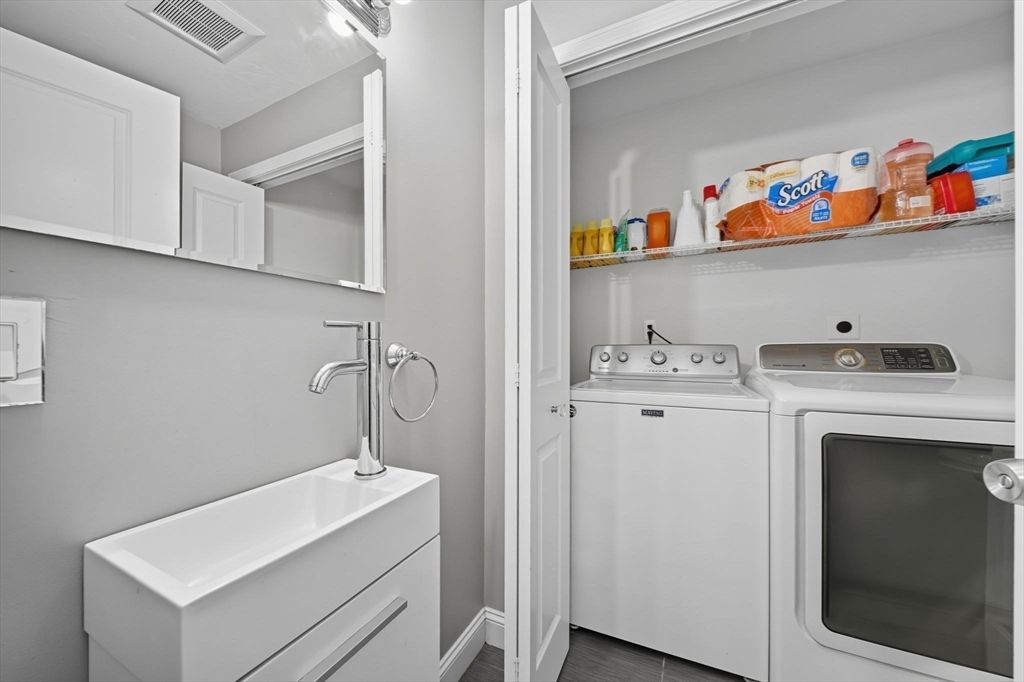 Interior, Utility Closets, Washer