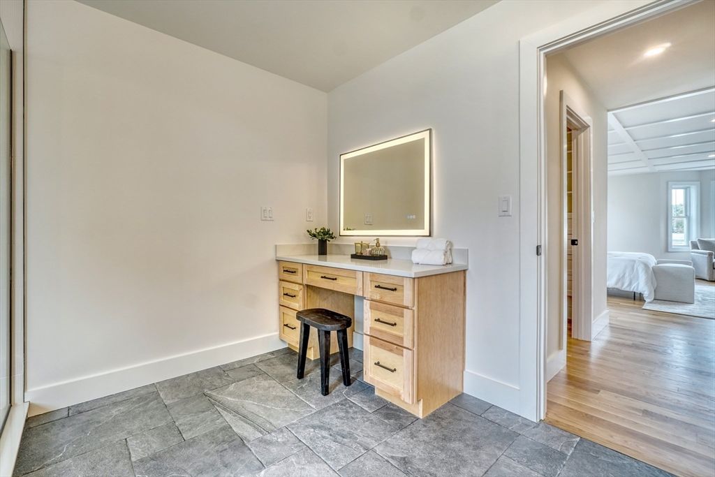 Bathroom, Interior, Recessed Lighting, Wood Texture Flooring