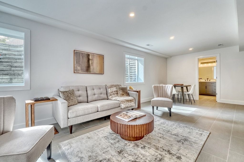 Dining room, Interior, Living room, Recessed Lighting