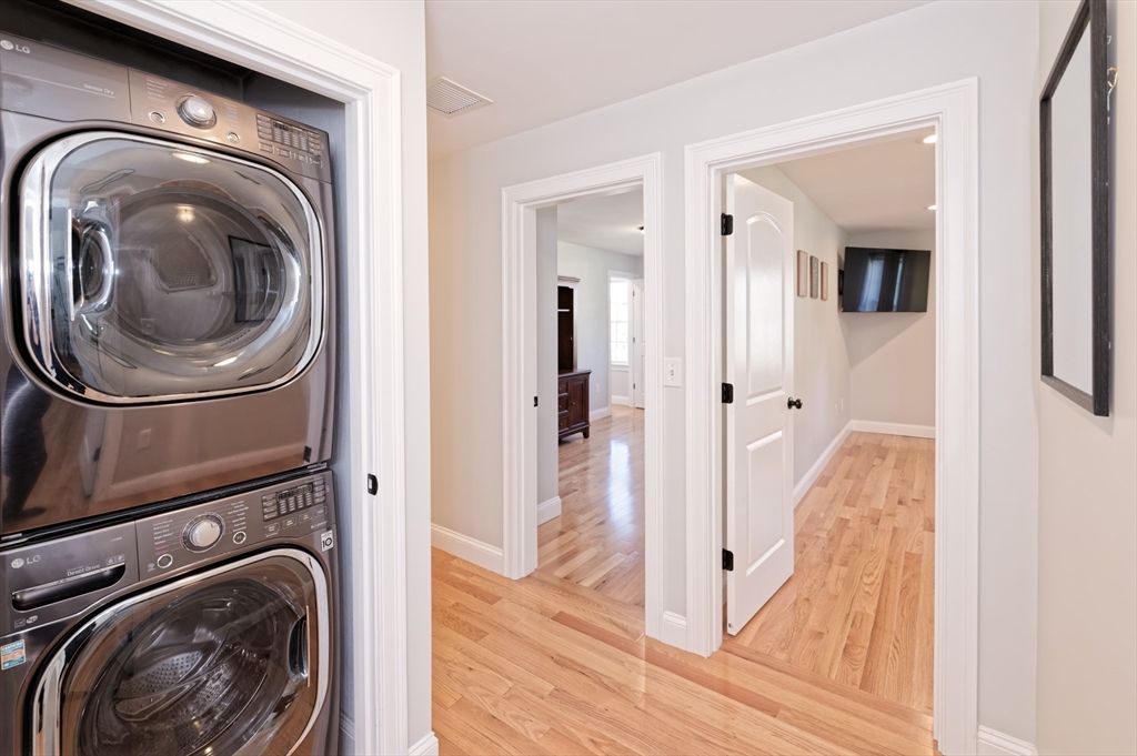 Interior, Recessed Lighting, Utility Closets, Washer, Wood Texture Flooring