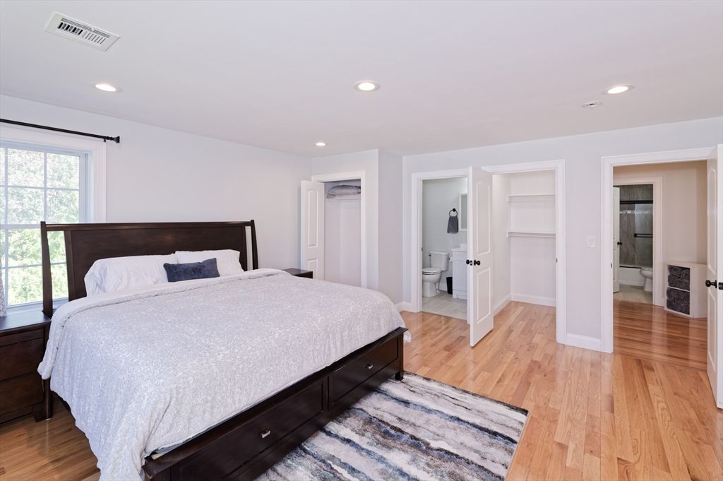 Bathroom, Bedroom, Interior, Recessed Lighting, Wood Texture Flooring