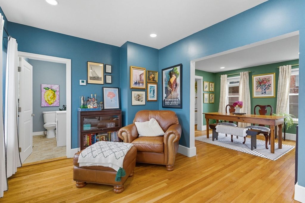 Bathroom, Home Office, Interior, Recessed Lighting, Wood Texture Flooring